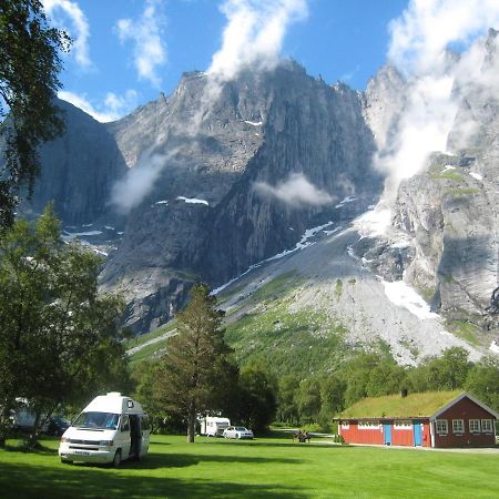 Trollveggen Camping Villa Åndalsnes Eksteriør bilde